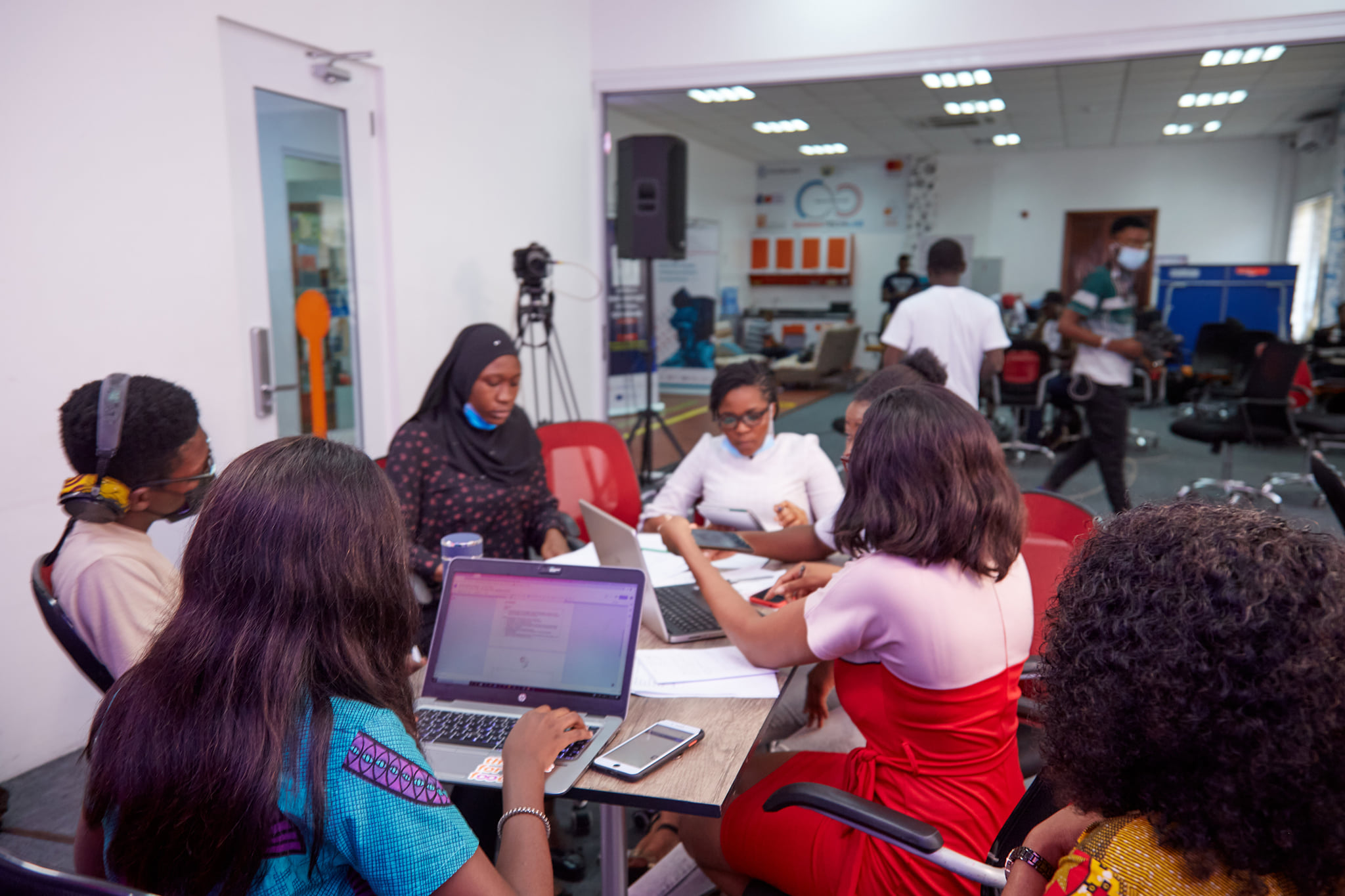 African innovators collaborating